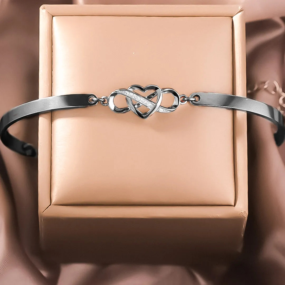 Vintage Eternal Heart Bracelet