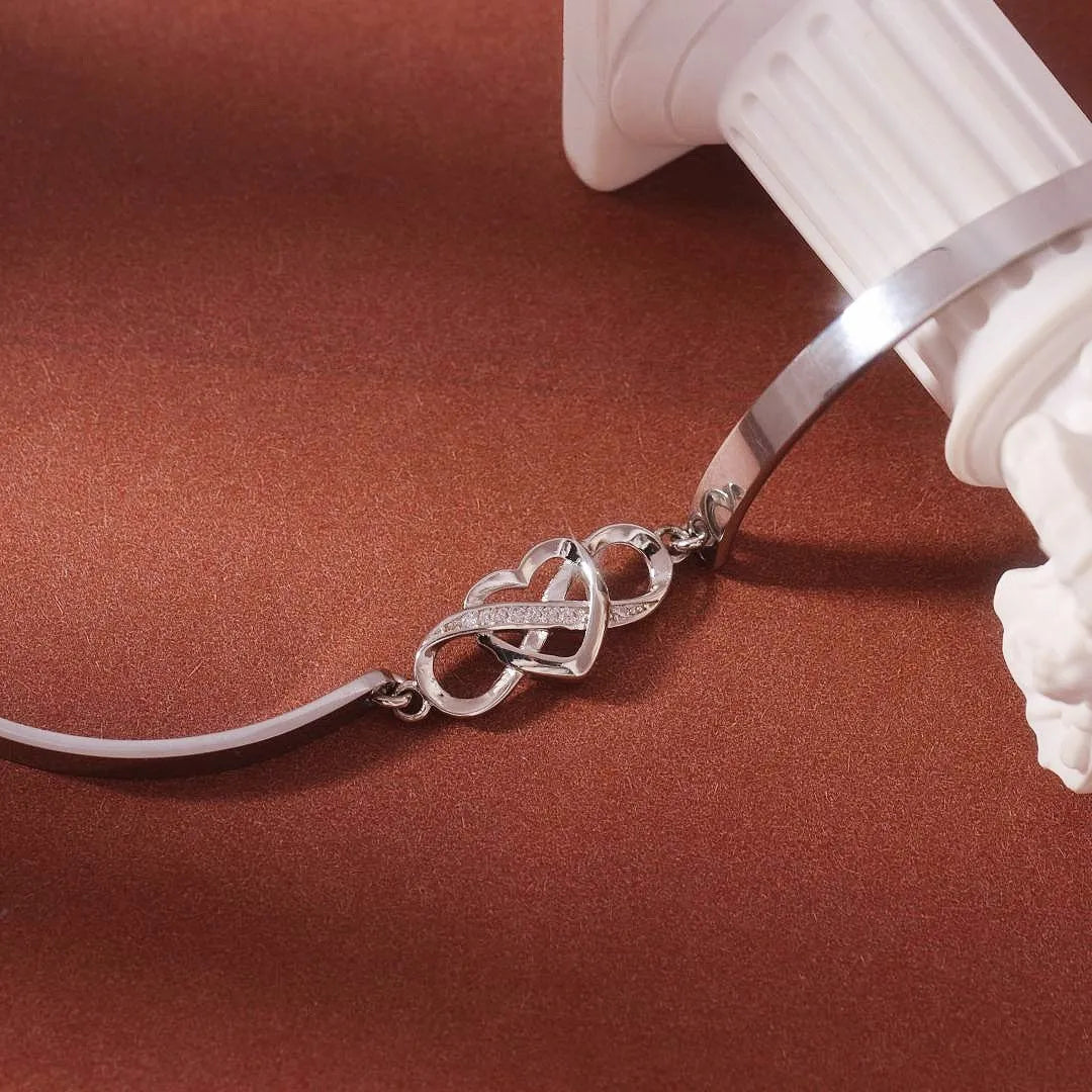 Vintage Eternal Heart Bracelet