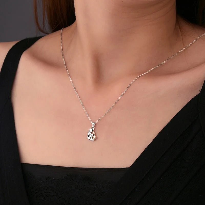 FAITHFUL DOG PENDANT NECKLACE